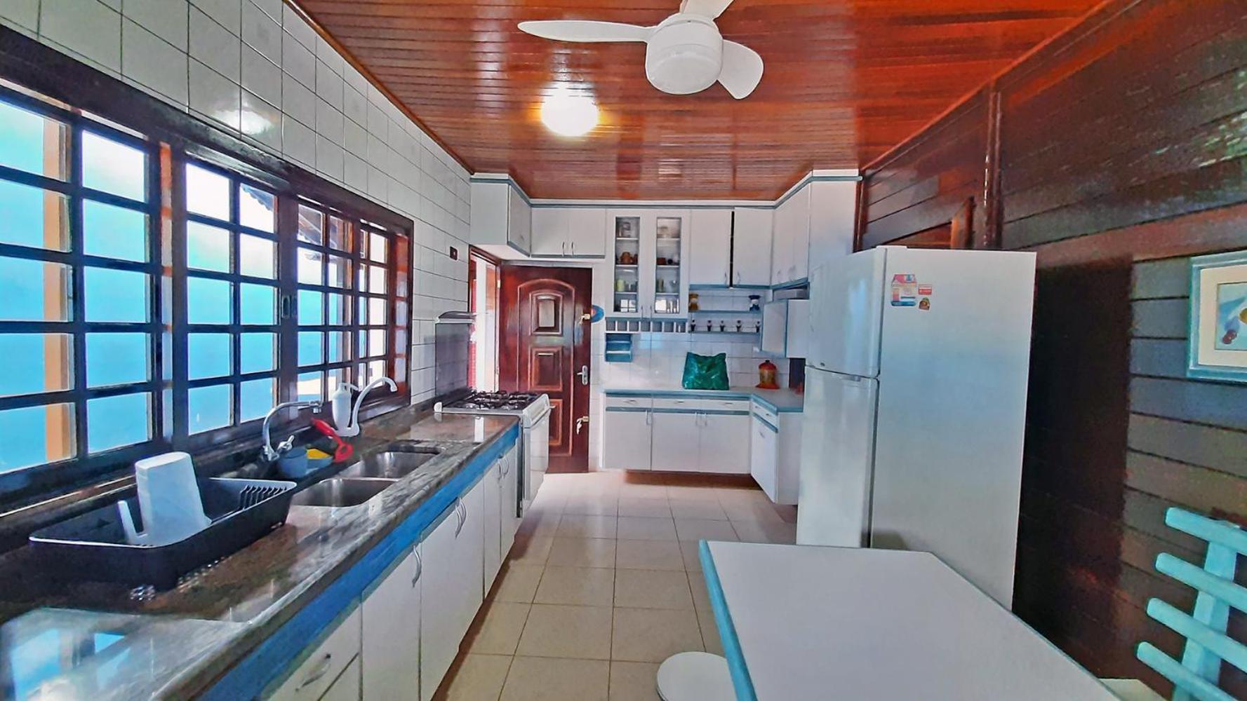 度假居 Casa Ocirema - Com Piscina E A 300m Da Praia!
